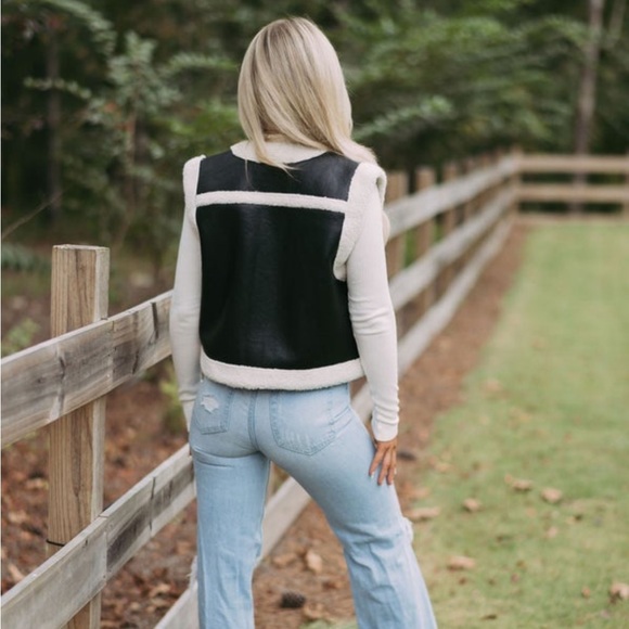 These three boutique Faux leather vest - Picture 3 of 4